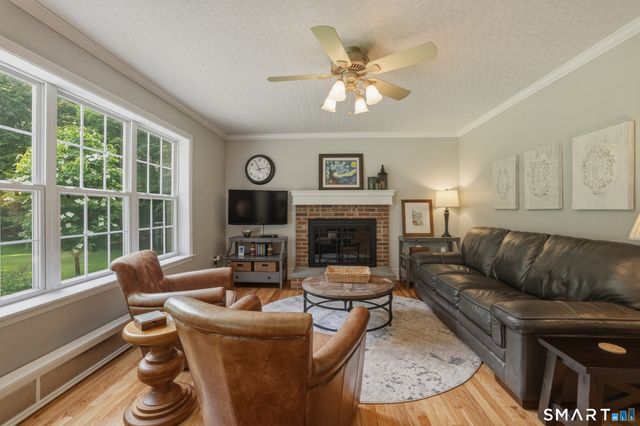 74 Avebury Lane, Tolland, CT 06084