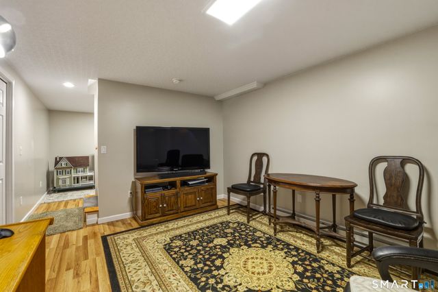 74 Avebury Lane, Tolland, CT 06084