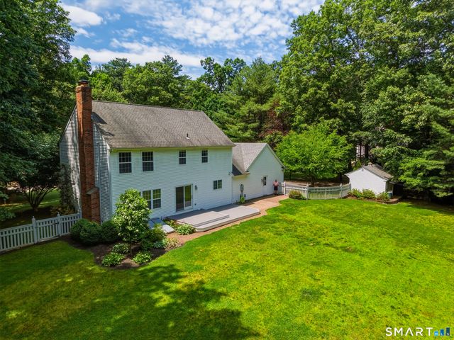 74 Avebury Lane, Tolland, CT 06084