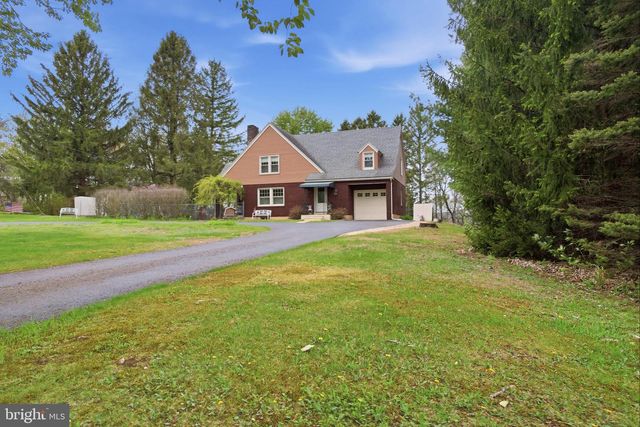9915 INTERCHANGE RD, Lehighton, PA 18235