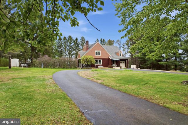 9915 INTERCHANGE RD, Lehighton, PA 18235