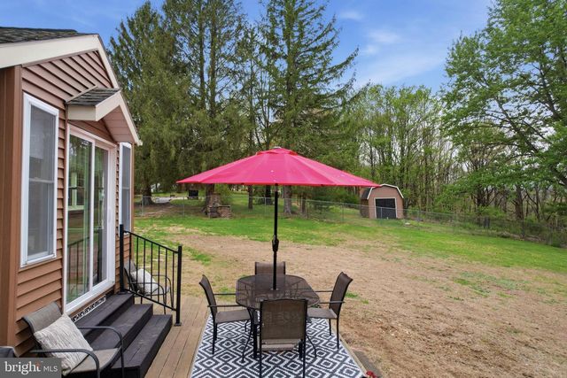 9915 INTERCHANGE RD, Lehighton, PA 18235