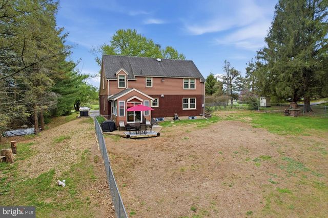 9915 INTERCHANGE RD, Lehighton, PA 18235