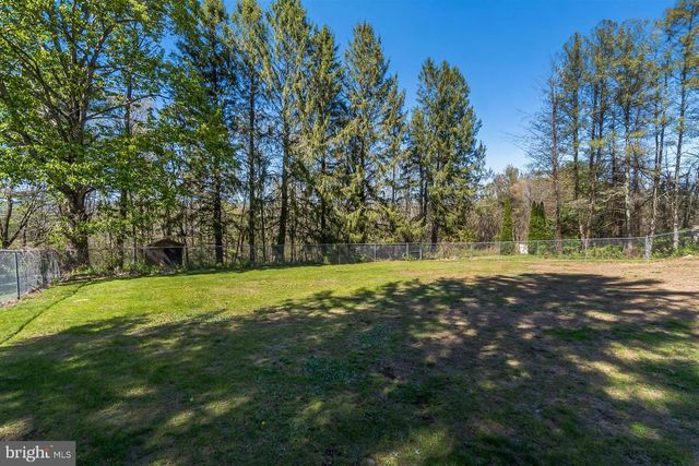 9915 INTERCHANGE RD, Lehighton, PA 18235