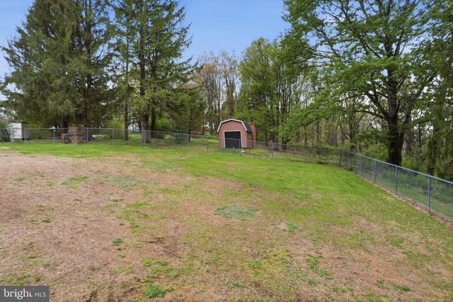 9915 INTERCHANGE RD, Lehighton, PA 18235