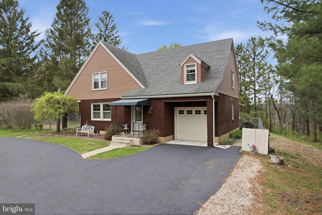 9915 INTERCHANGE RD, Lehighton, PA 18235