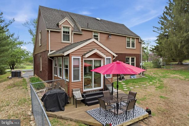 9915 INTERCHANGE RD, Lehighton, PA 18235