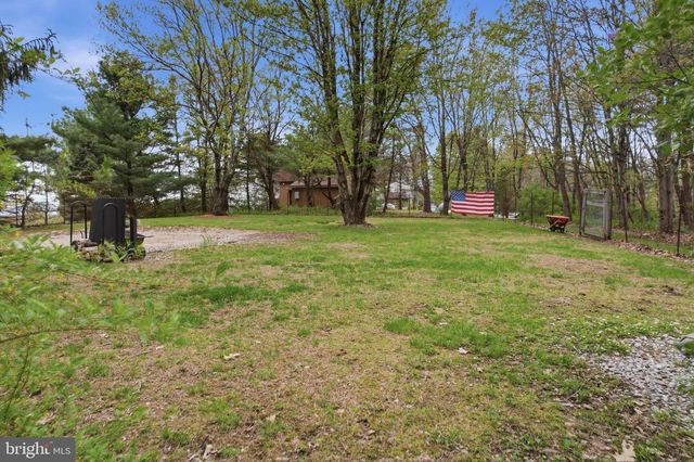 9915 INTERCHANGE RD, Lehighton, PA 18235