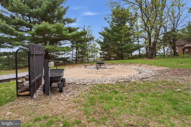 9915 INTERCHANGE RD, Lehighton, PA 18235
