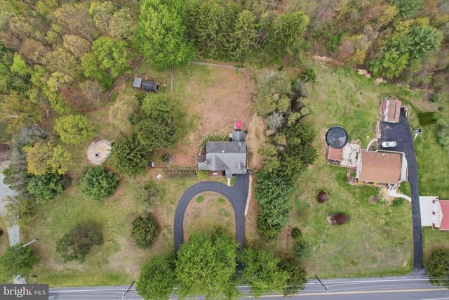 9915 INTERCHANGE RD, Lehighton, PA 18235