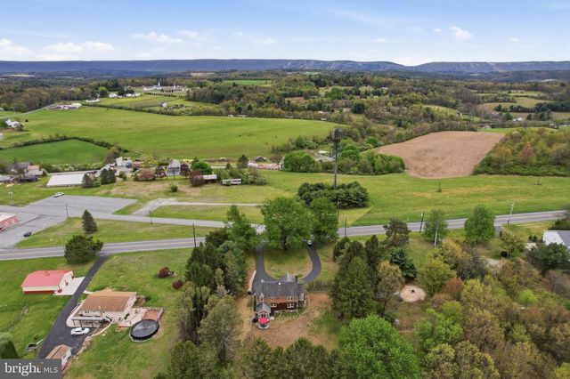 9915 INTERCHANGE RD, Lehighton, PA 18235