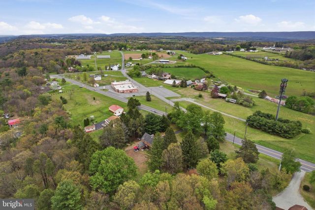 9915 INTERCHANGE RD, Lehighton, PA 18235
