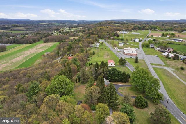 9915 INTERCHANGE RD, Lehighton, PA 18235