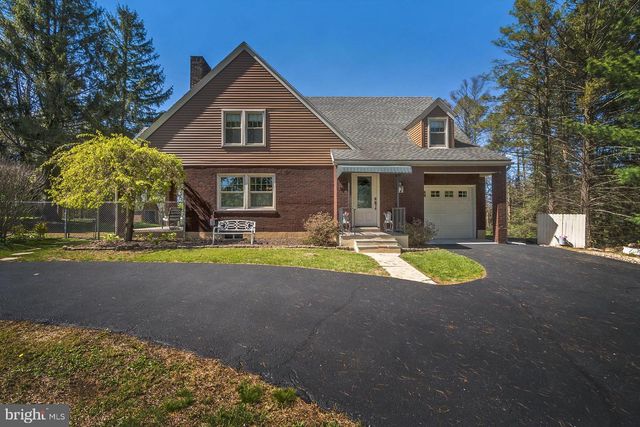 9915 INTERCHANGE RD, Lehighton, PA 18235