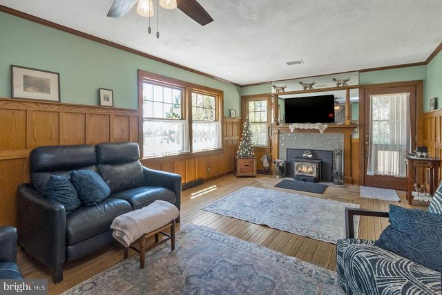 9915 INTERCHANGE RD, Lehighton, PA 18235