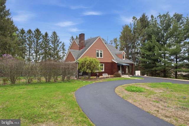 9915 INTERCHANGE RD, Lehighton, PA 18235