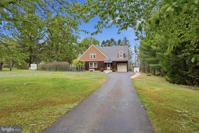 9915 INTERCHANGE RD, Lehighton, PA 18235