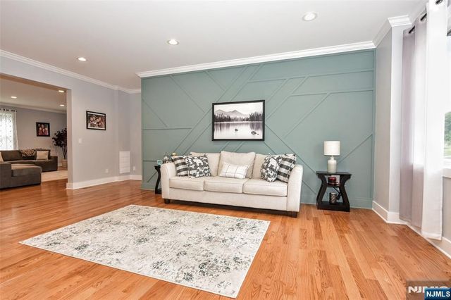 73 Heritage Drive, West Milford, NJ 07480