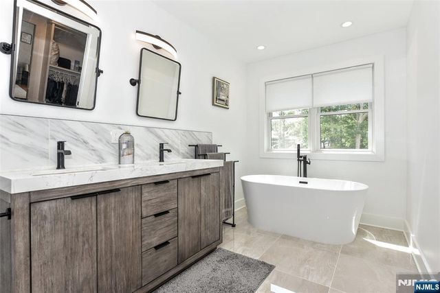 73 Heritage Drive, West Milford, NJ 07480