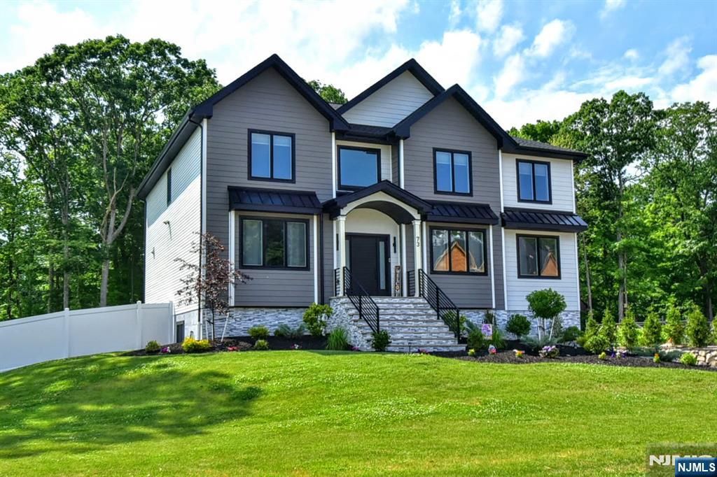 73 Heritage Drive, West Milford, NJ 07480