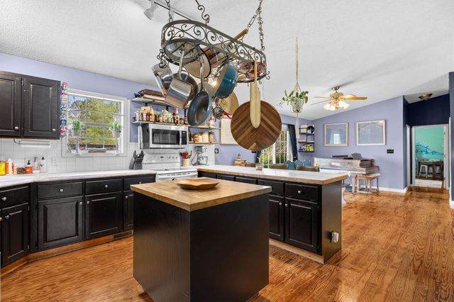 6874 Pee Dee Hwy., Conway, SC 29527