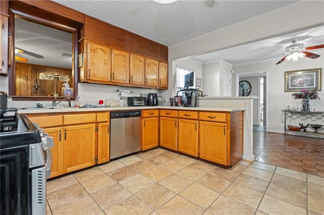 1055 Bishop Wilmer Drive, Mobile, AL 36605