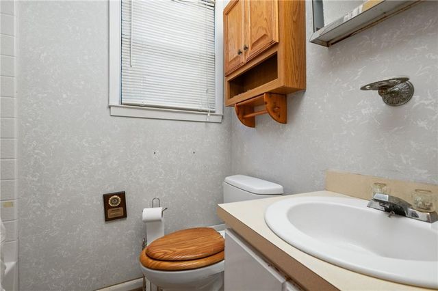 1055 Bishop Wilmer Drive, Mobile, AL 36605