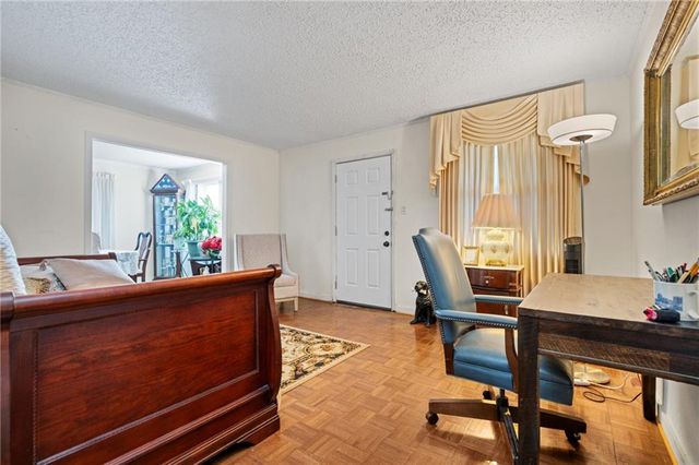 1055 Bishop Wilmer Drive, Mobile, AL 36605