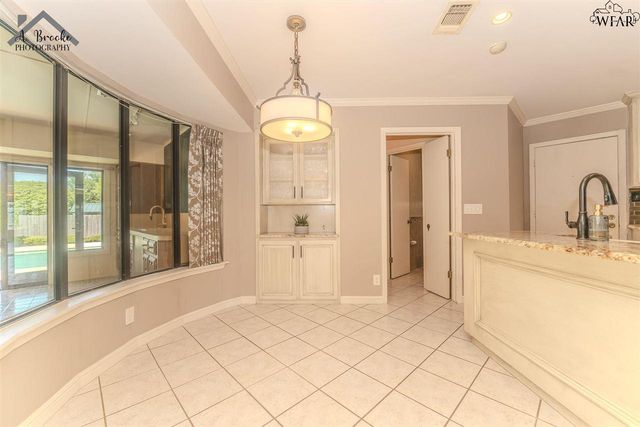 4500 WEEKS PARK LANE, Wichita Falls, TX 76308