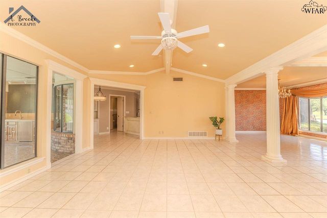 4500 WEEKS PARK LANE, Wichita Falls, TX 76308