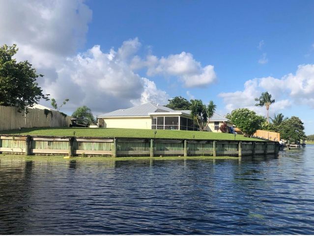 1199 SW 25th Avenue, Boynton Beach, FL 33426