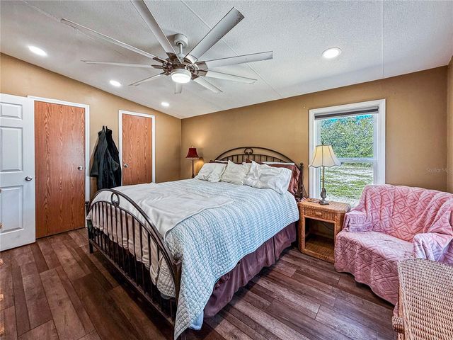 43512 BEAR LAKE BOULEVARD, Deland, FL 32720