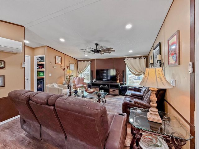 43512 BEAR LAKE BOULEVARD, Deland, FL 32720