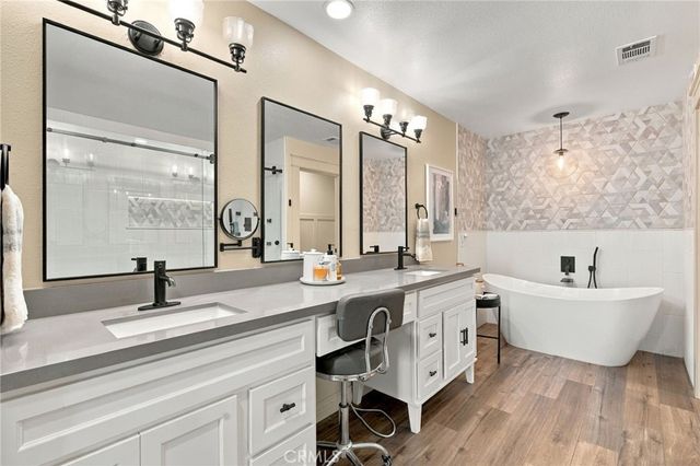 19910 Heavern Court, Perris, CA 92570