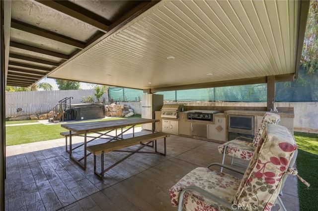 19910 Heavern Court, Perris, CA 92570