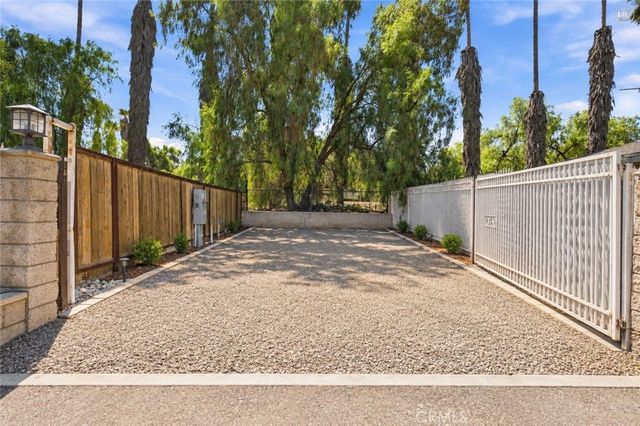 19910 Heavern Court, Perris, CA 92570