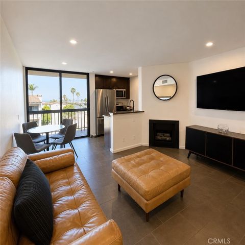 7320 Hawthorn Avenue 318, Los Angeles, CA 90046