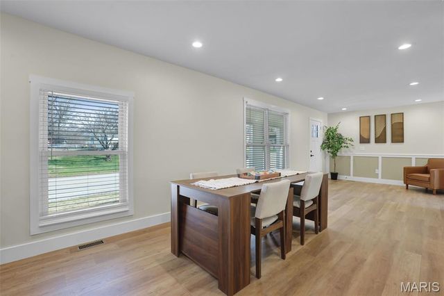 44 Kimberly Lane, St Peters, MO 63376