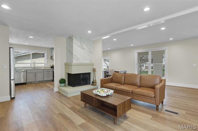 44 Kimberly Lane, St Peters, MO 63376