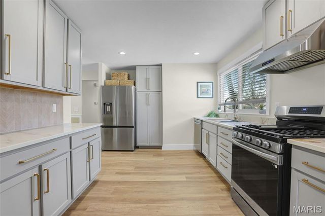 44 Kimberly Lane, St Peters, MO 63376