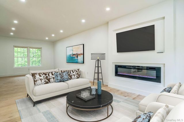 26 Rodina Drive, Pawling, NY 12564