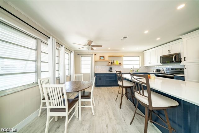 119 Andre Mar DR, Fort Myers Beach, FL 33931