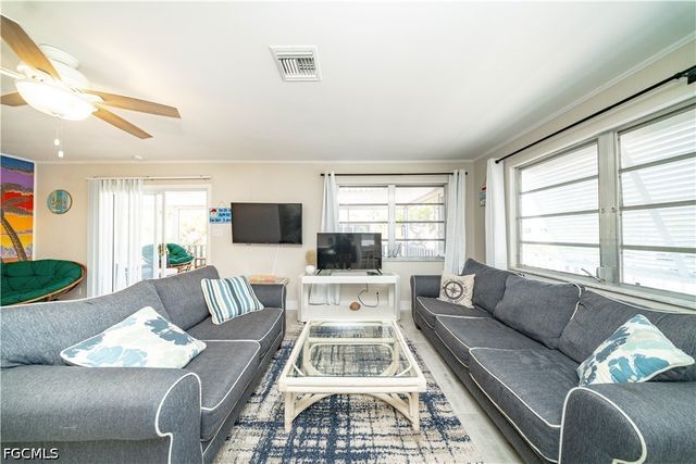 119 Andre Mar DR, Fort Myers Beach, FL 33931