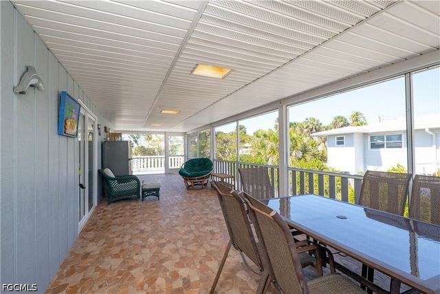 119 Andre Mar DR, Fort Myers Beach, FL 33931