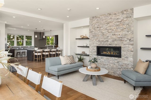 5830 W Mercer Way, Mercer Island, WA 98040
