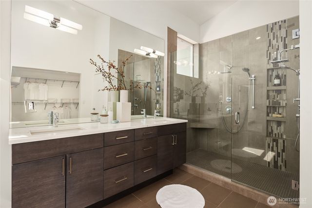 5830 W Mercer Way, Mercer Island, WA 98040