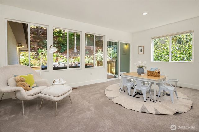 5830 W Mercer Way, Mercer Island, WA 98040