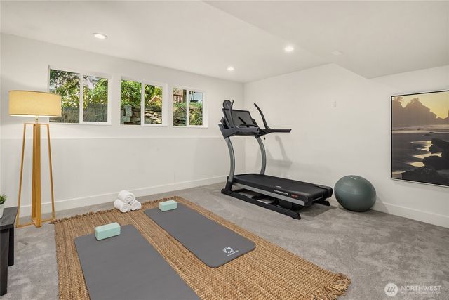 5830 W Mercer Way, Mercer Island, WA 98040
