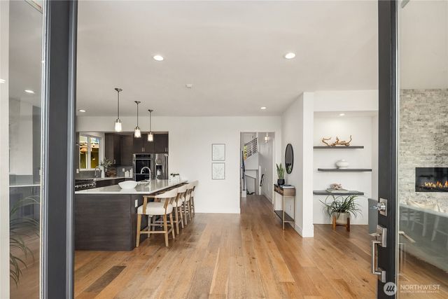5830 W Mercer Way, Mercer Island, WA 98040