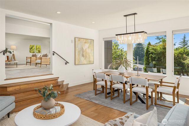 5830 W Mercer Way, Mercer Island, WA 98040